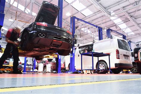 diesel mechanic woy woy|Mechanics .